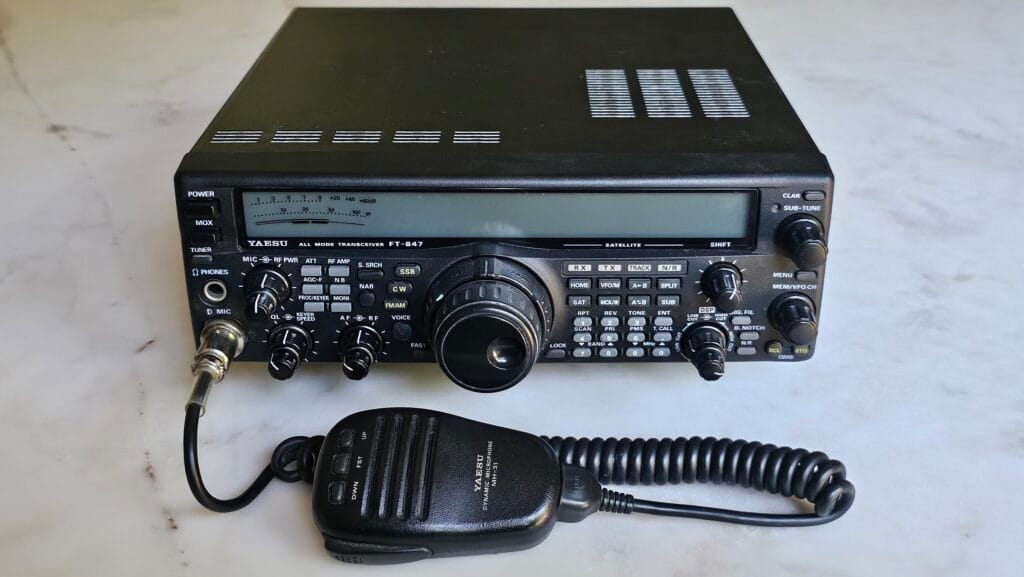 FS: Yaesu FT-847 Excellent condition!